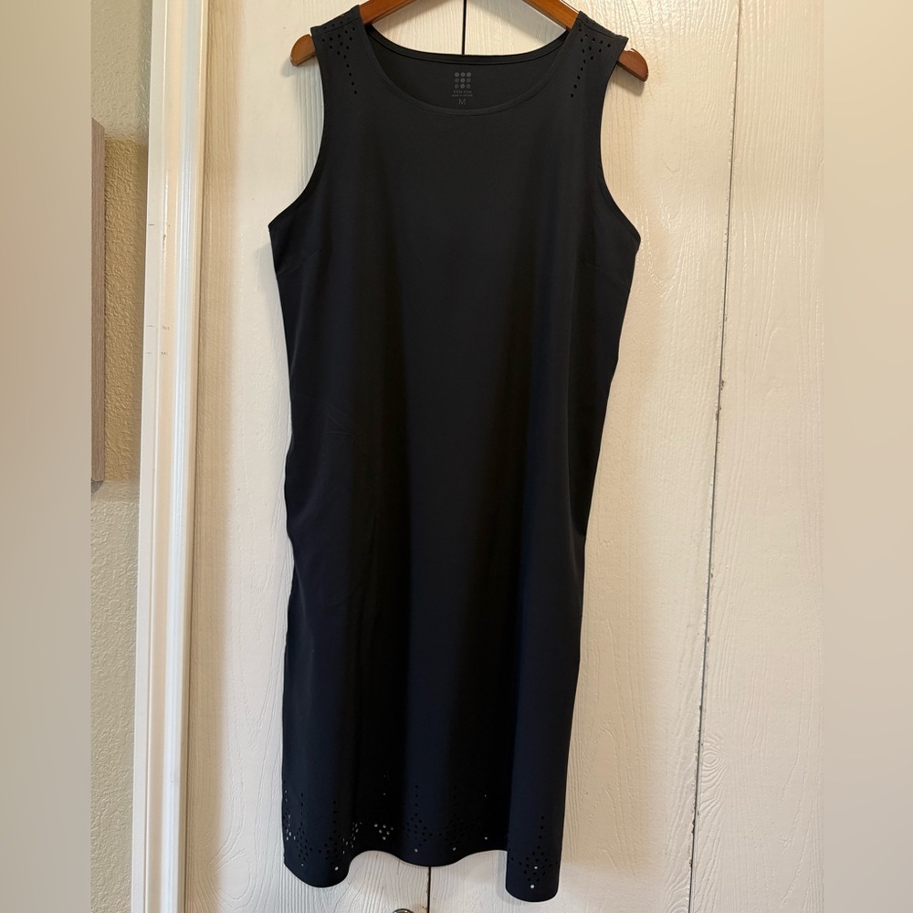 Title nine Unconventional Black Sleeveless Athleisure laser cut Dress Size Med